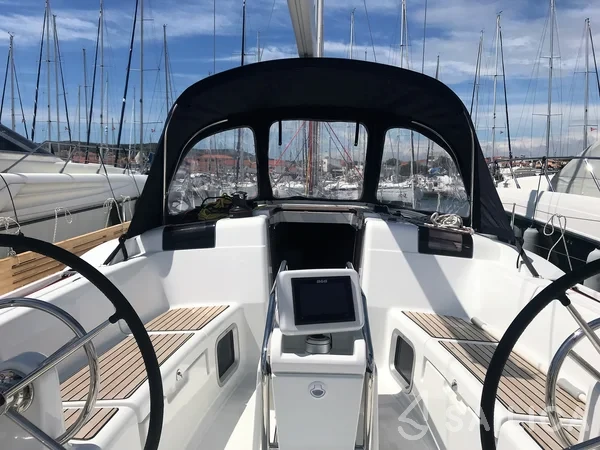Sun Odyssey 419 - Yacht Charter Sailica