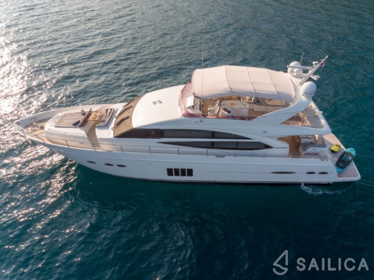 Princess 72 Fly - Yacht Charter Sailica