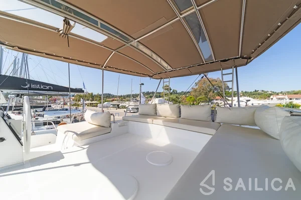 Bali 4.8  - Yacht Charter Sailica