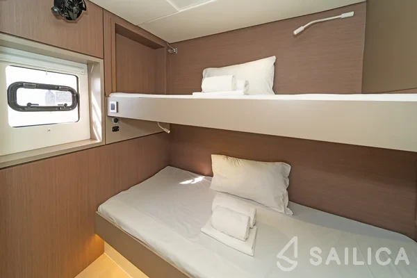 Bali 4.8  - Yacht Charter Sailica