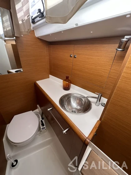 Sun Odyssey 449 - Yacht Charter Sailica