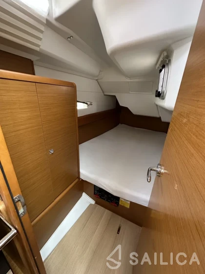 Sun Odyssey 389 - Yacht Charter Sailica