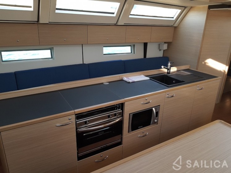 D&D Kufner 54 - Yacht Charter Sailica