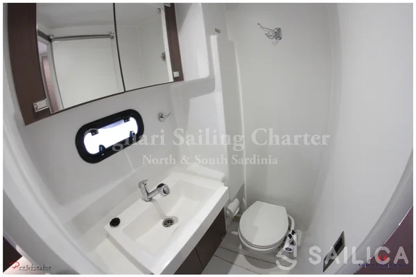 Bali 4.1 - Yacht Charter Sailica