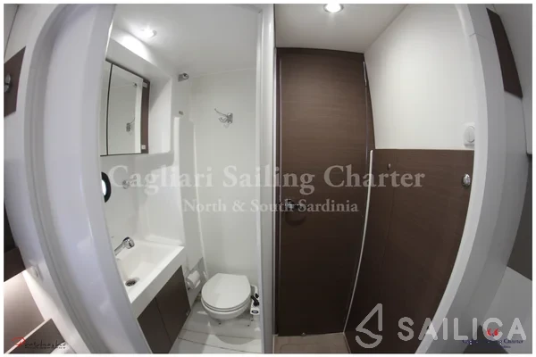 Bali 4.1 - Yacht Charter Sailica