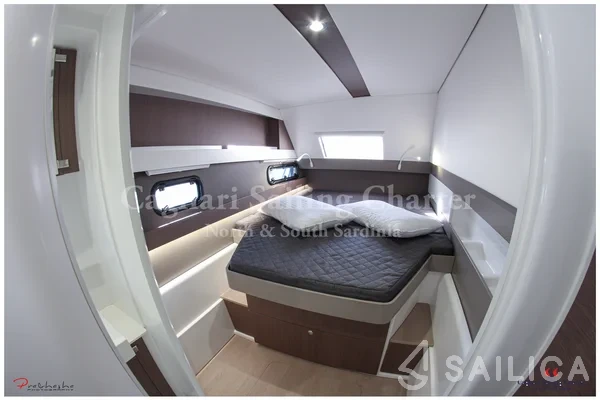 Bali 4.1 - Yacht Charter Sailica