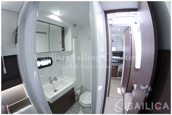Bali 4.1 - Yacht Charter Sailica