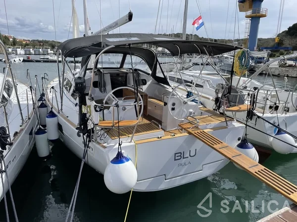 Elan Impression 40.1 - Yacht Charter Sailica