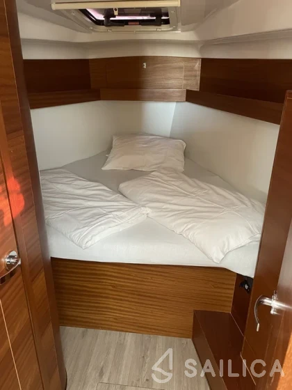Elan Impression 40.1 - Yacht Charter Sailica