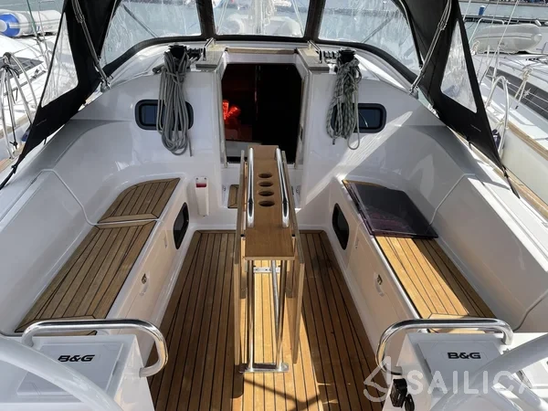 Elan Impression 40.1 - Yacht Charter Sailica