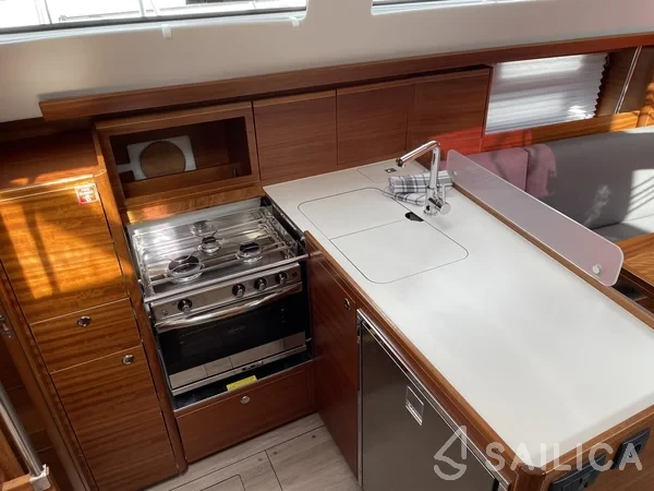 Elan Impression 40.1 - Yacht Charter Sailica