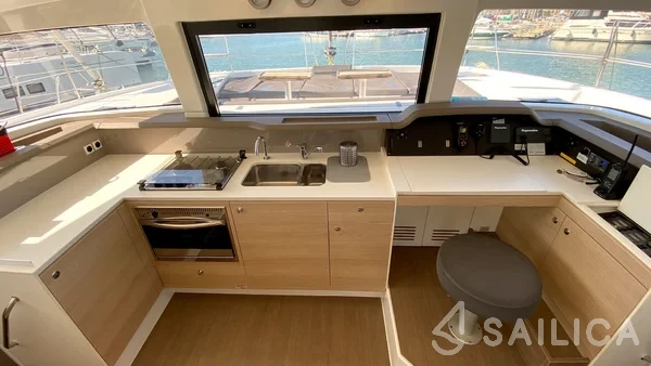 Bali 4.0 - Yacht Charter Sailica