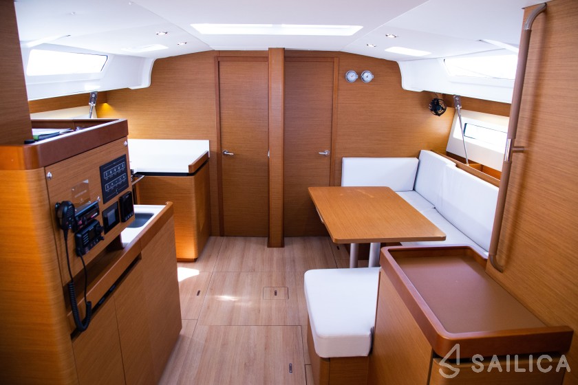 Sun Odyssey 490 - Yacht Charter Sailica