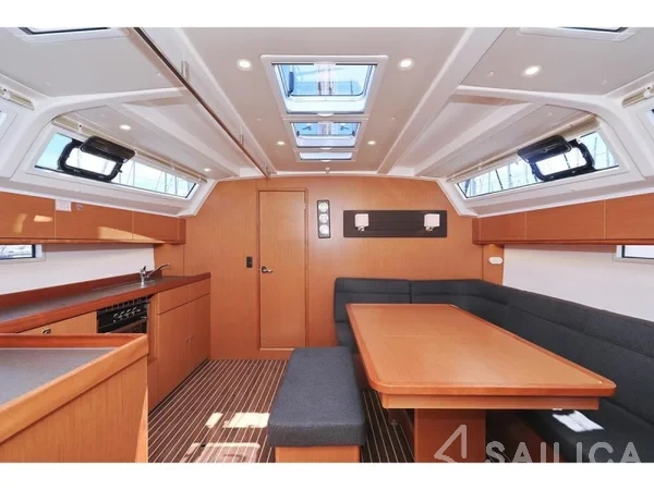 Bavaria 46 Cruiser - Yacht Charter Sailica