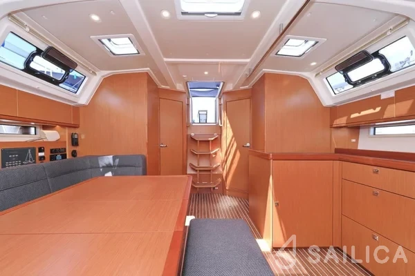 Bavaria 46 Cruiser - Yacht Charter Sailica