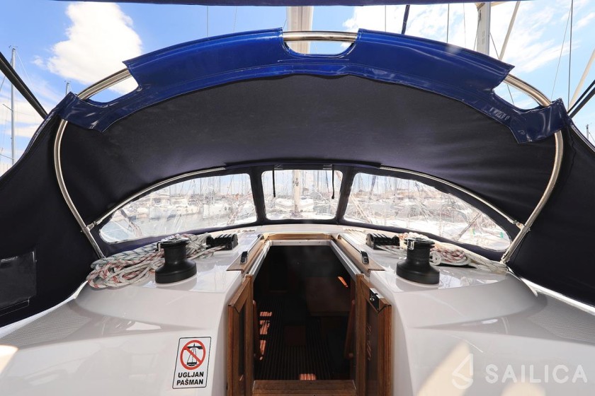 Bavaria 46 Cruiser - Yacht Charter Sailica