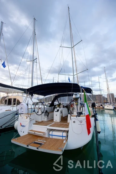 Sun Odyssey 440 - Yacht Charter Sailica