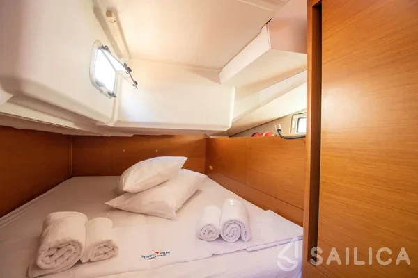 Sun Odyssey 440 - Yacht Charter Sailica