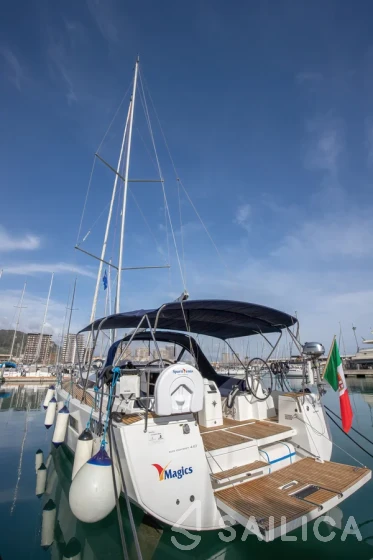 Sun Odyssey 440 - Yacht Charter Sailica