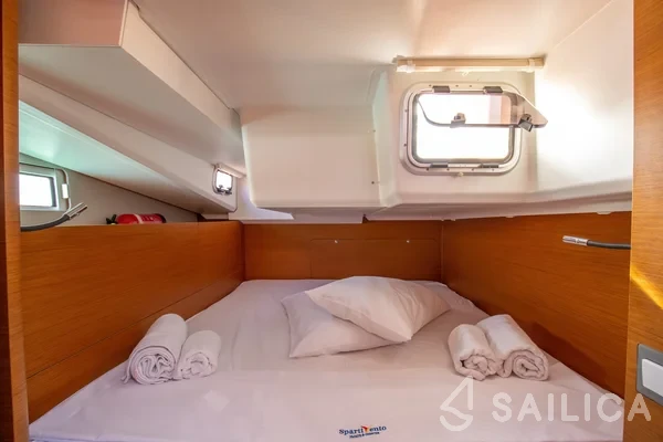 Sun Odyssey 440 - Yacht Charter Sailica