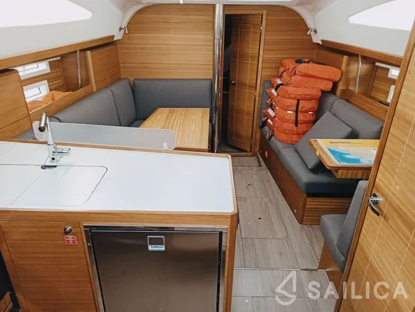 Elan Impression 40.1 - Yacht Charter Sailica