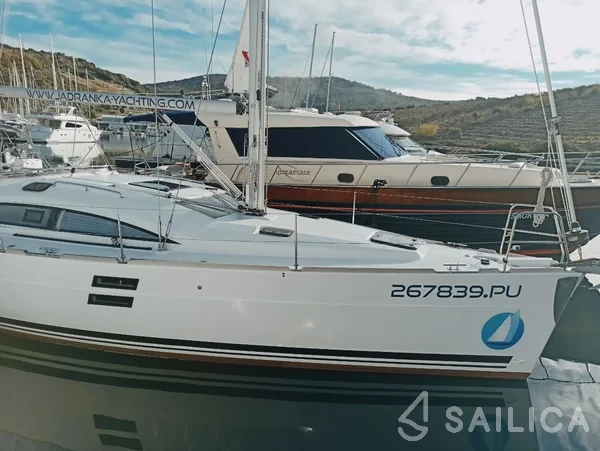 Elan Impression 40.1 - Yacht Charter Sailica