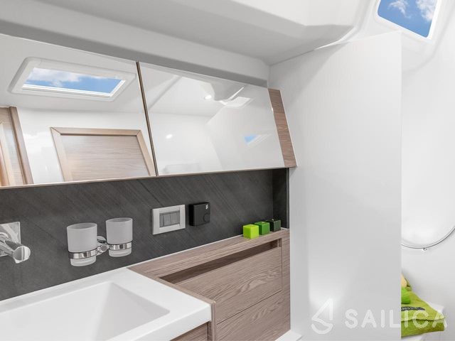 Hanse 508 - Photo #6 Hanse 508 - Yacht Charter Sailica