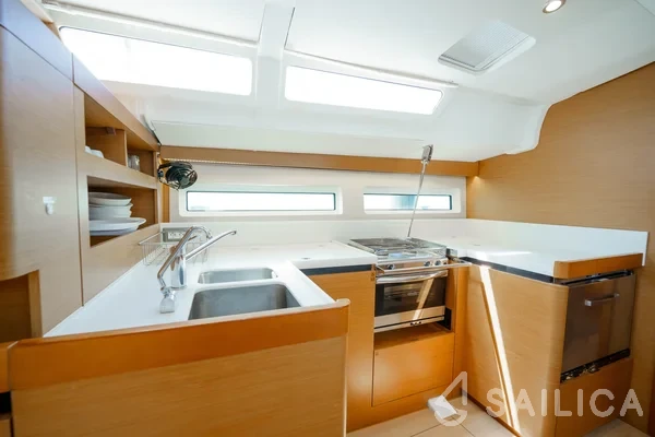 Sun Odyssey 490 - Yacht Charter Sailica
