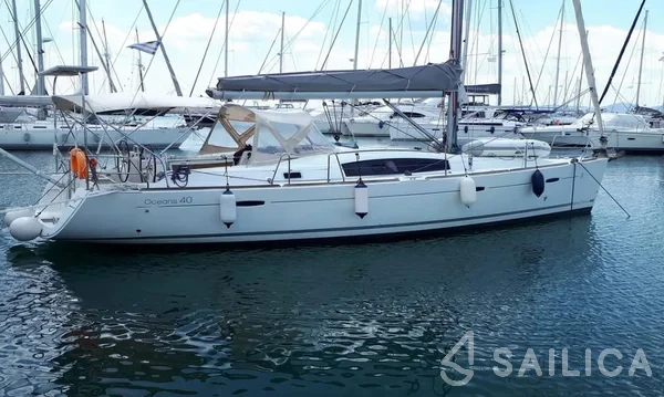 Oceanis 40 - Yacht Charter Sailica