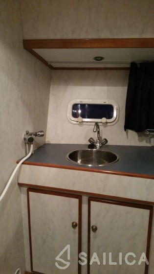 De Drait Renal 40 - Yacht Charter Sailica