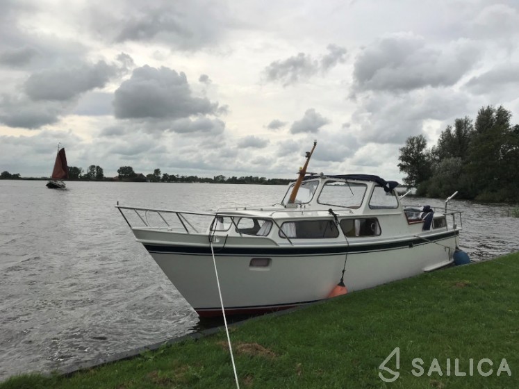 Boarnkruiser 920 - Yacht Charter Sailica