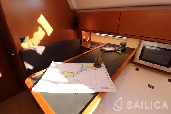 Bavaria 51 Cruiser - Yacht Charter Sailica