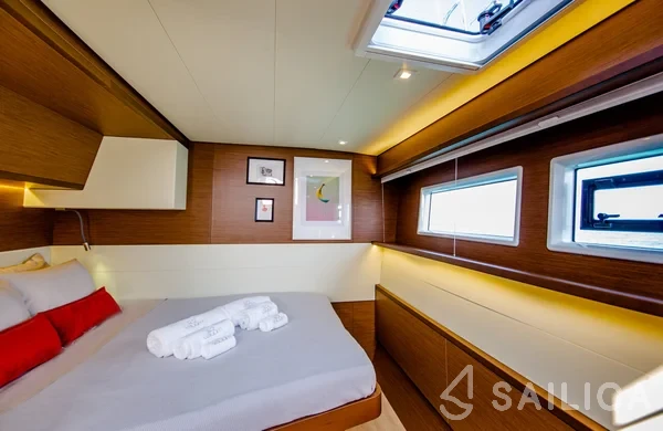 Lagoon 52F - Yacht Charter Sailica