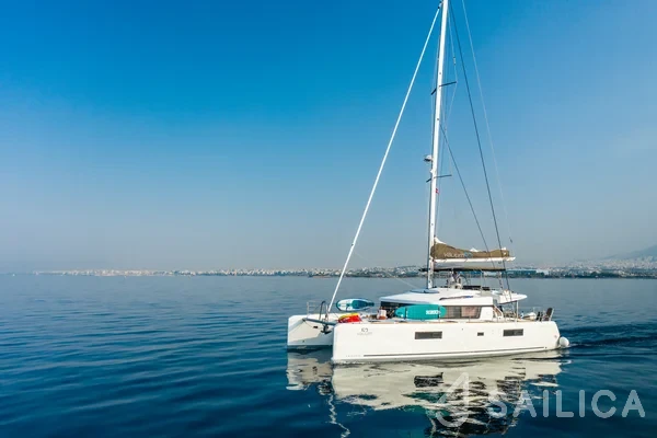 Lagoon 52F - Yacht Charter Sailica