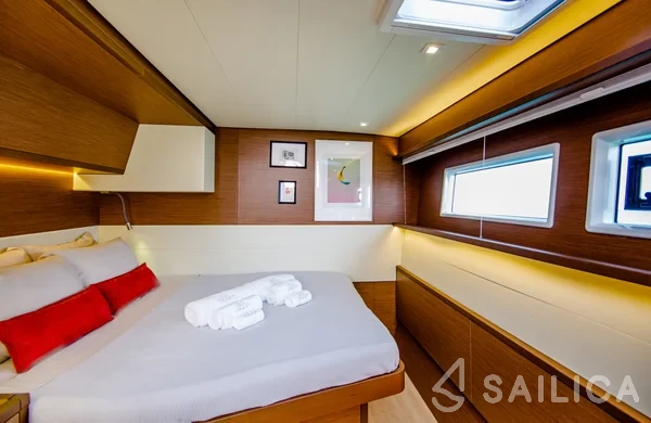 Lagoon 52F - Yacht Charter Sailica