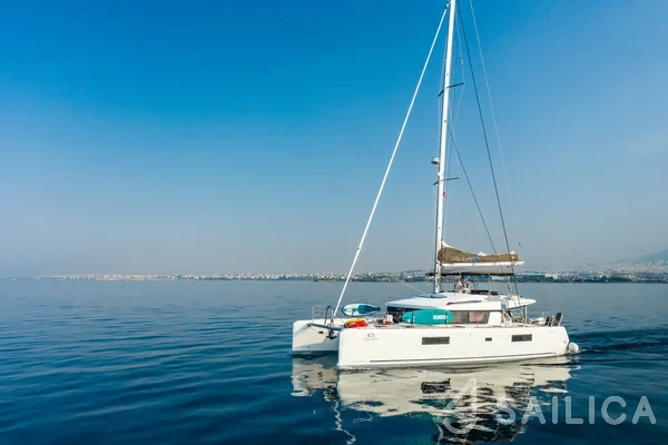 Lagoon 52F - Yacht Charter Sailica