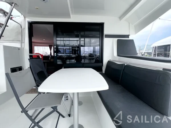 Lagoon 42 - Yacht Charter Sailica