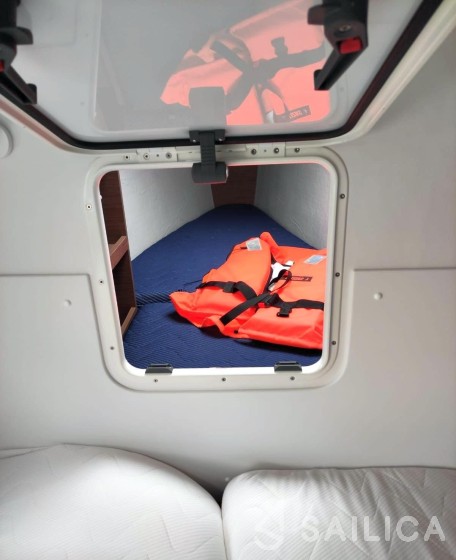 Lagoon 42 - Yacht Charter Sailica