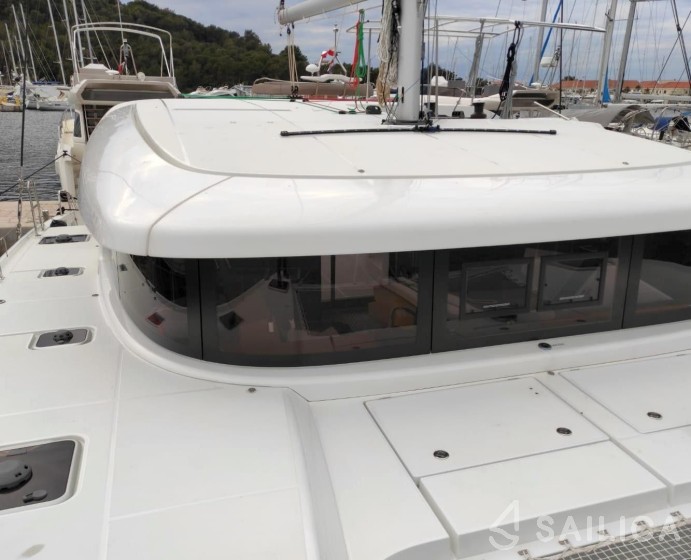Lagoon 42 - Yacht Charter Sailica