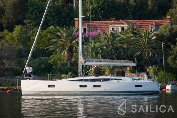 Jeanneau 54 - Yacht Charter Sailica