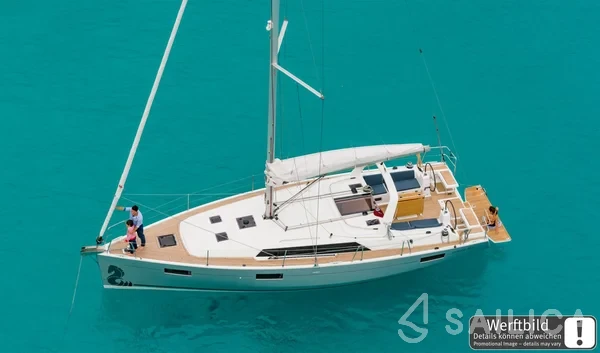Oceanis 41.1 - Yacht Charter Sailica