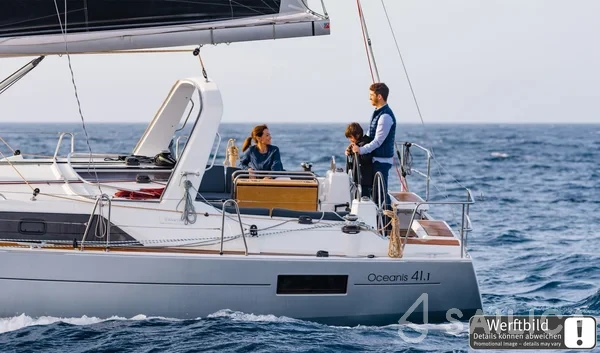 Oceanis 41.1 - Yacht Charter Sailica