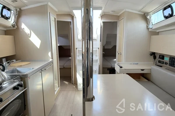 Oceanis 38.1 - Yacht Charter Sailica