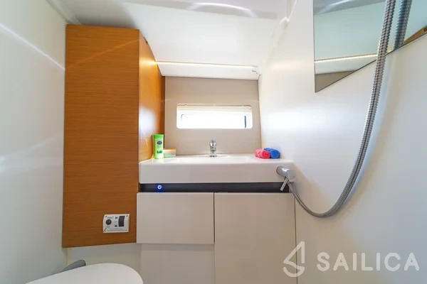 Sun Odyssey 490 - Yacht Charter Sailica