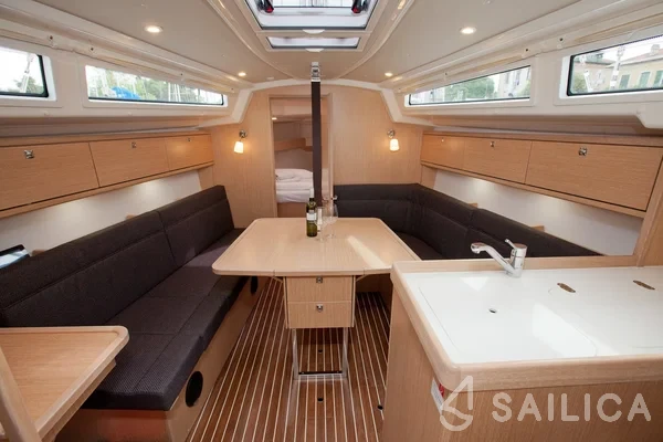 Bavaria Cruiser 34 Style - Yacht Charter Sailica