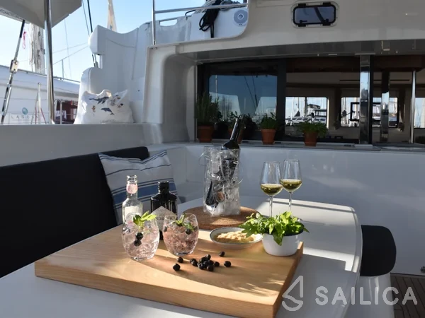 Lagoon 46  - Yacht Charter Sailica