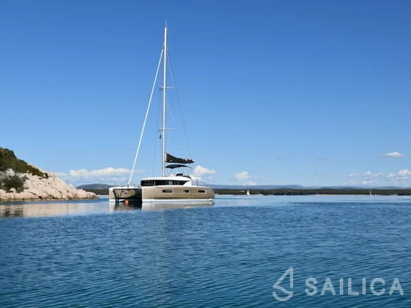 Lagoon 46  - Yacht Charter Sailica