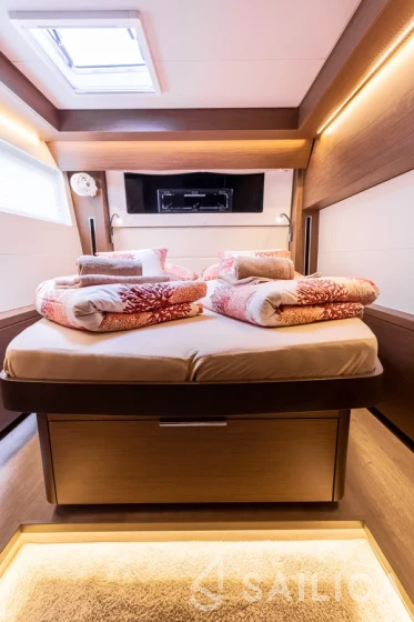 Lagoon 50 - Yacht Charter Sailica
