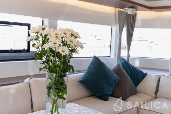 Lagoon 50 - Yacht Charter Sailica