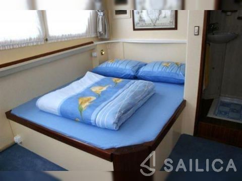 Fleur de Lys - Yacht Charter Sailica